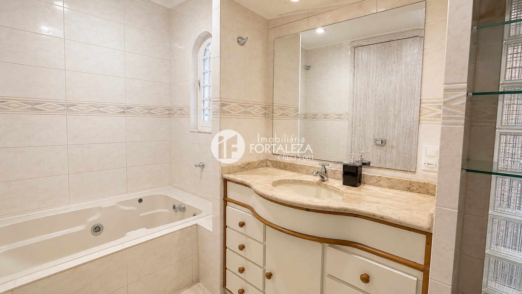 Casa Residencial à venda no Abraão Alab: 