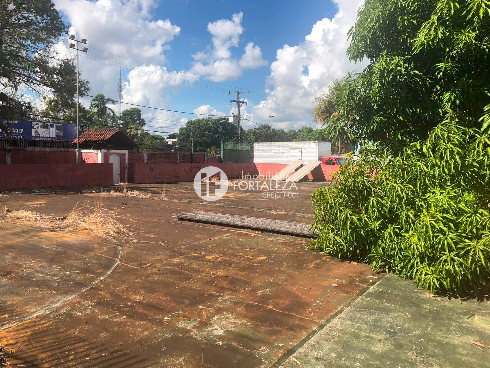 Lote à venda no Abraão Alab: 