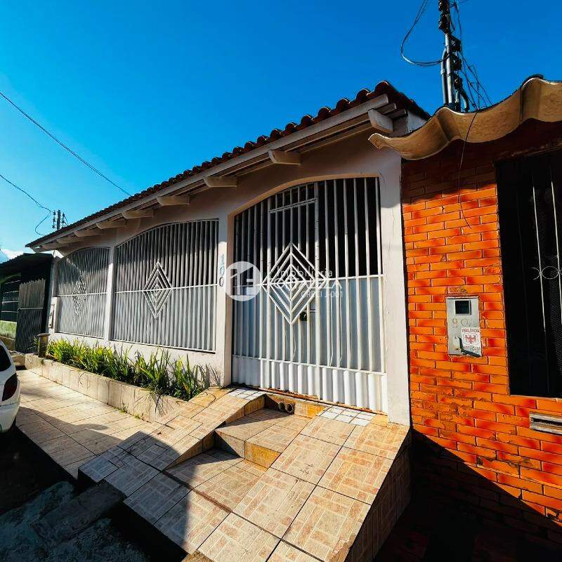 Casa Residencial à venda no Conjunto Universitário: 
