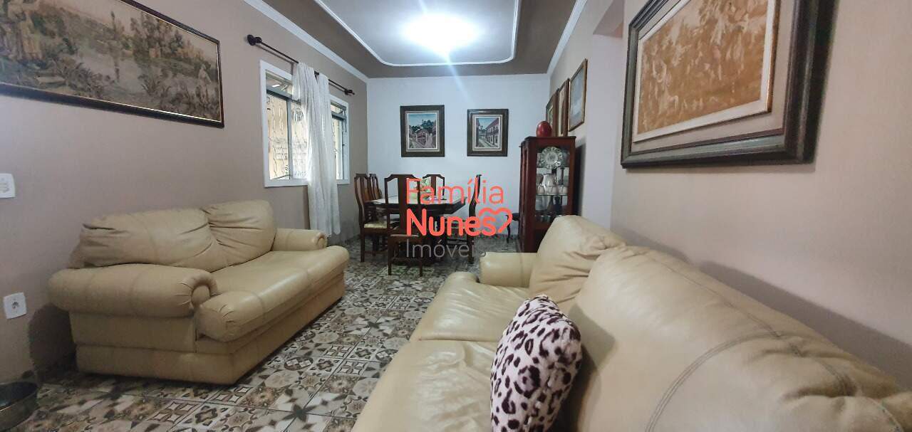 casa à venda no Granja Ouro Branco: Sala