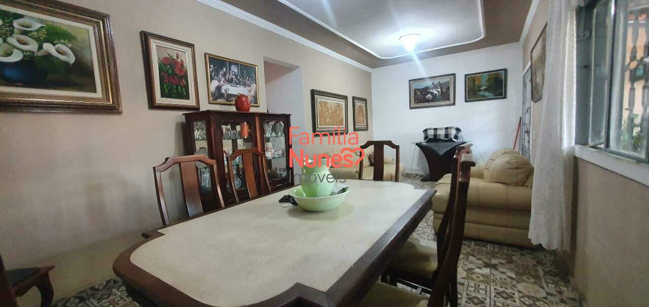 casa à venda no Granja Ouro Branco: Sala