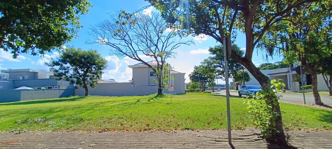 Terreno à venda no Condomínio Safira : 