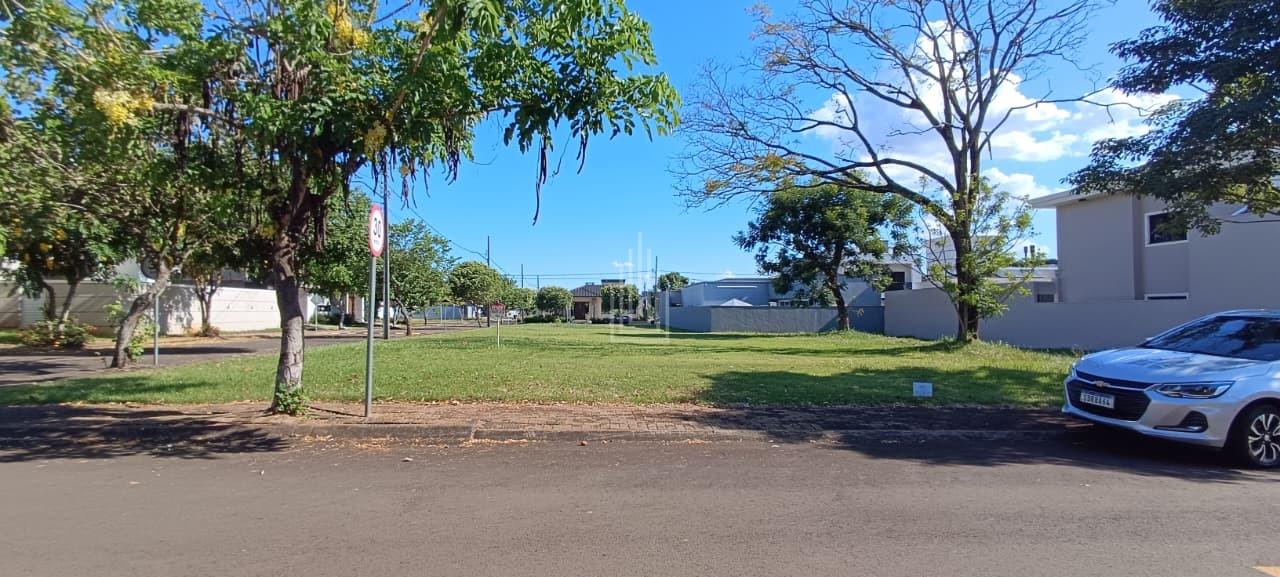 Terreno à venda no Condomínio Safira : 