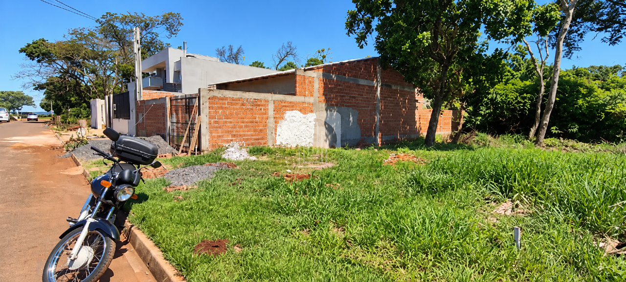 Terreno à venda no Jardim Universitário: 
