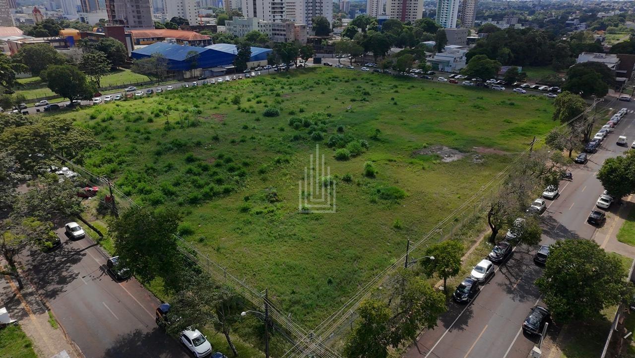 Área à venda no Centro: 