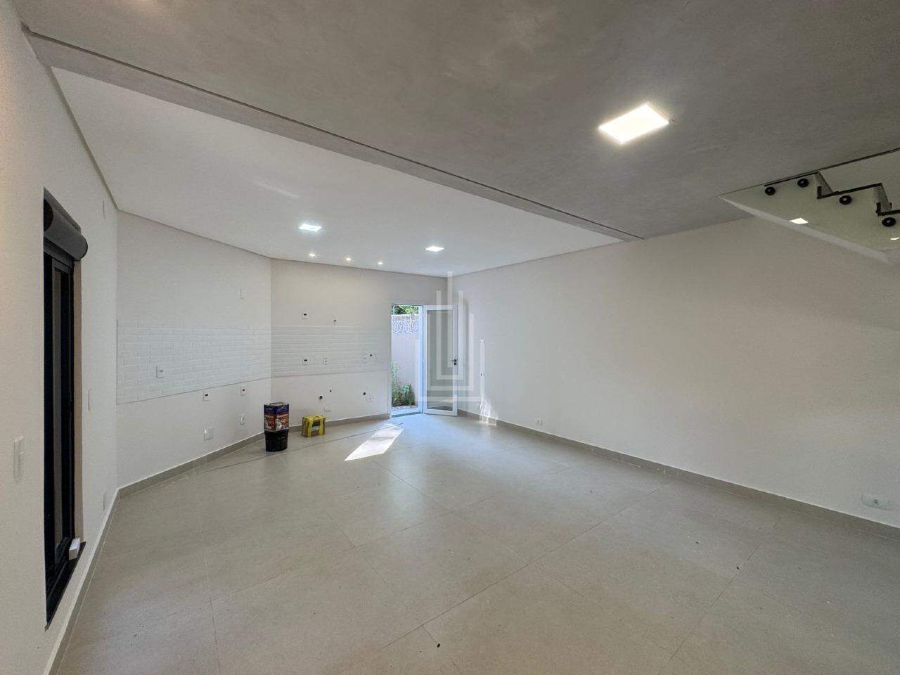 Sobrado à venda no Vila A: 