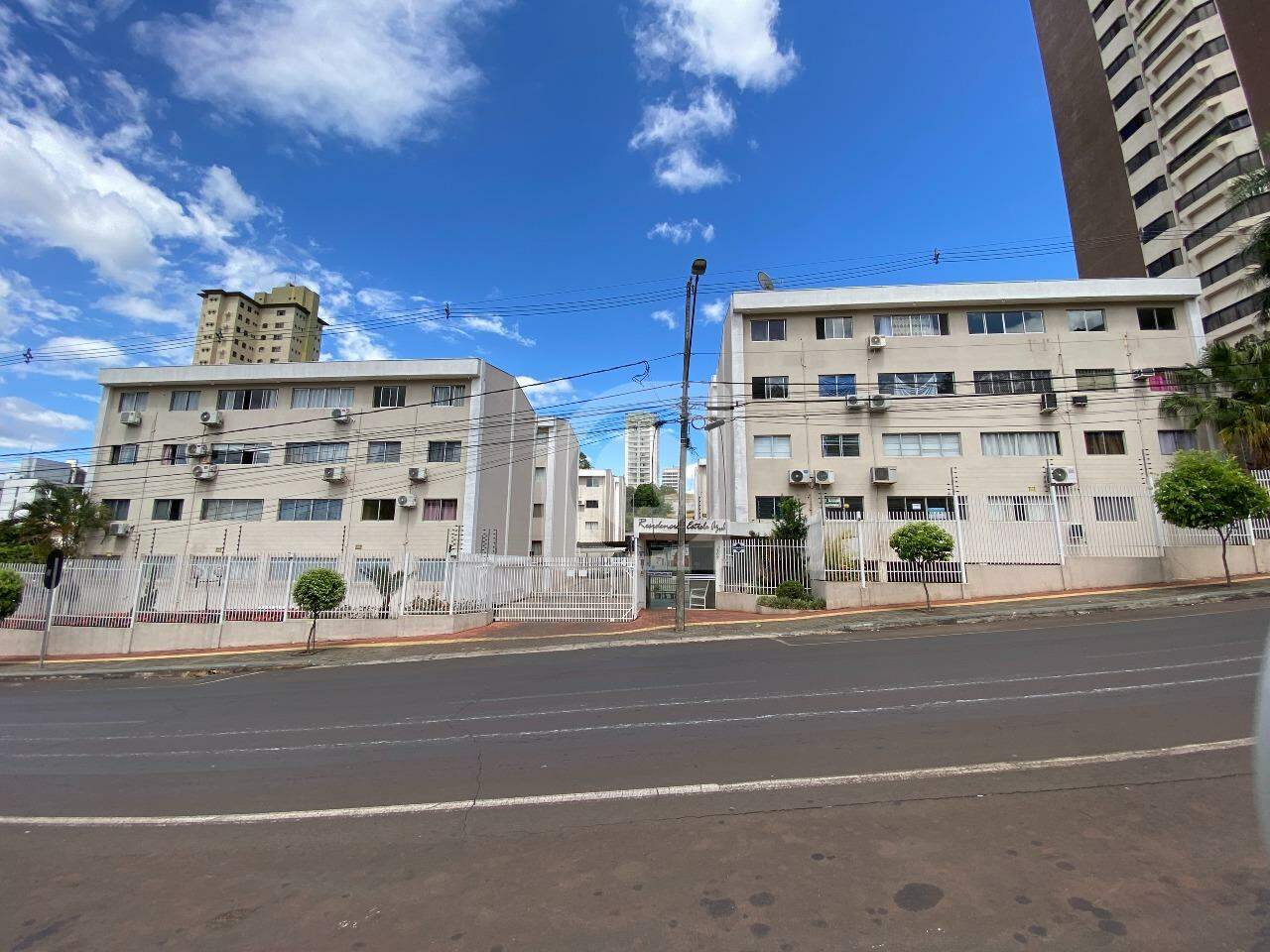 Apartamento para aluguel no Edifício Residencial Estrela Azul: 