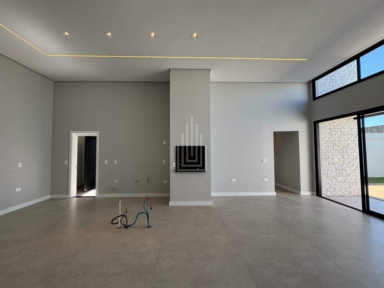 Casa à venda no Condomínio Fechado Águas Claras: 