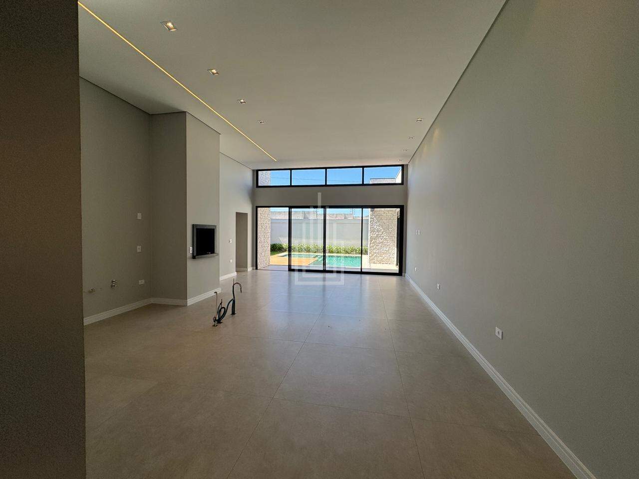 Casa à venda no Condomínio Fechado Águas Claras: 