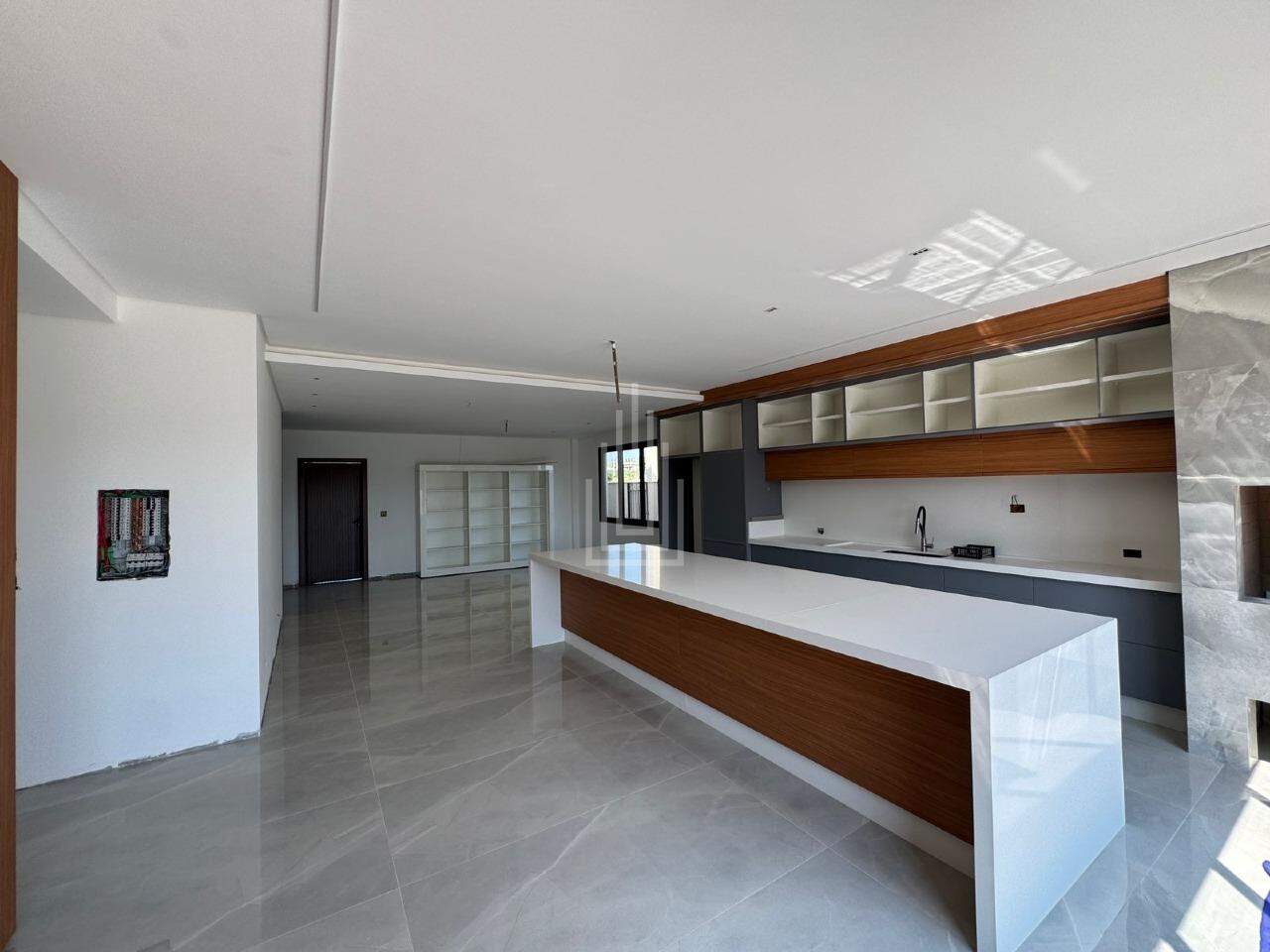 Casa à venda no Condomínio Royal Boulevard Yacht Residence Resort: 