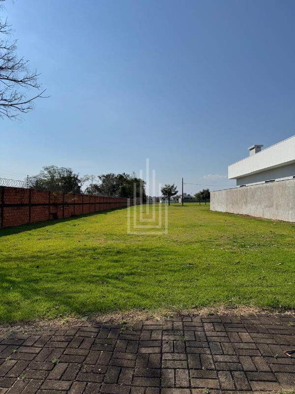 Terreno à venda no Condomínio Reserva Iguaçu: 