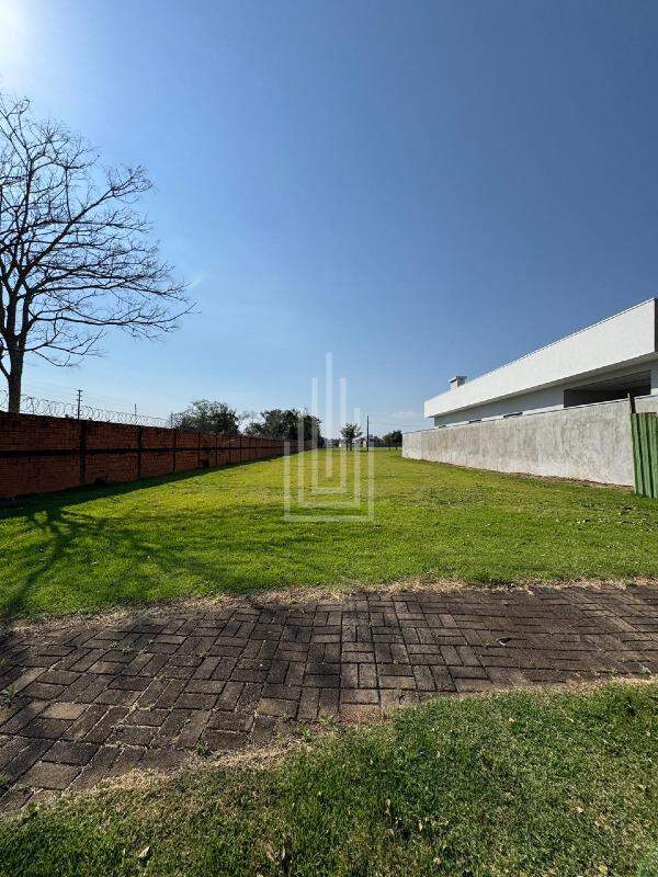 Terreno à venda no Condomínio Reserva Iguaçu: 