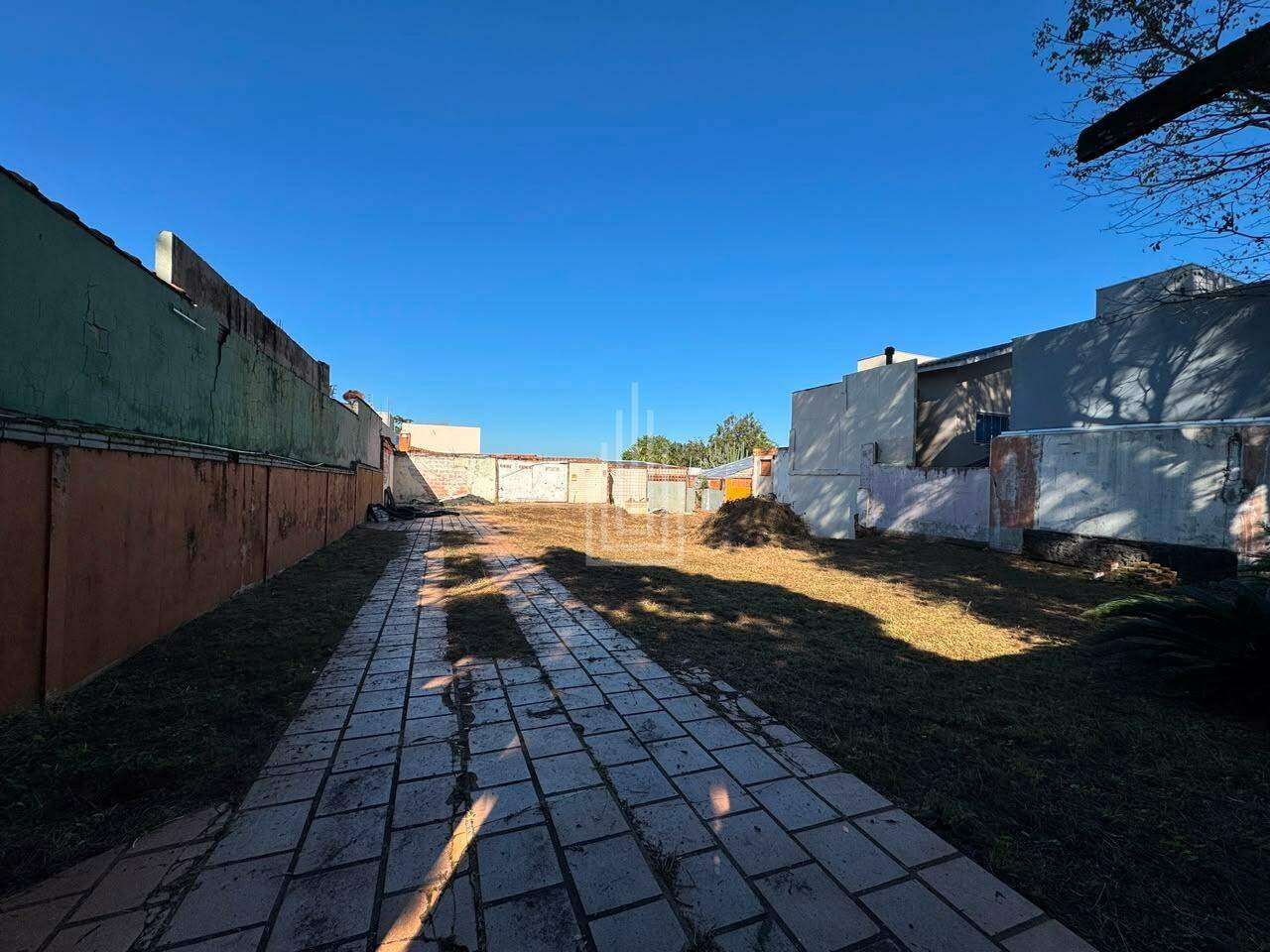 Terreno à venda no Centro: 