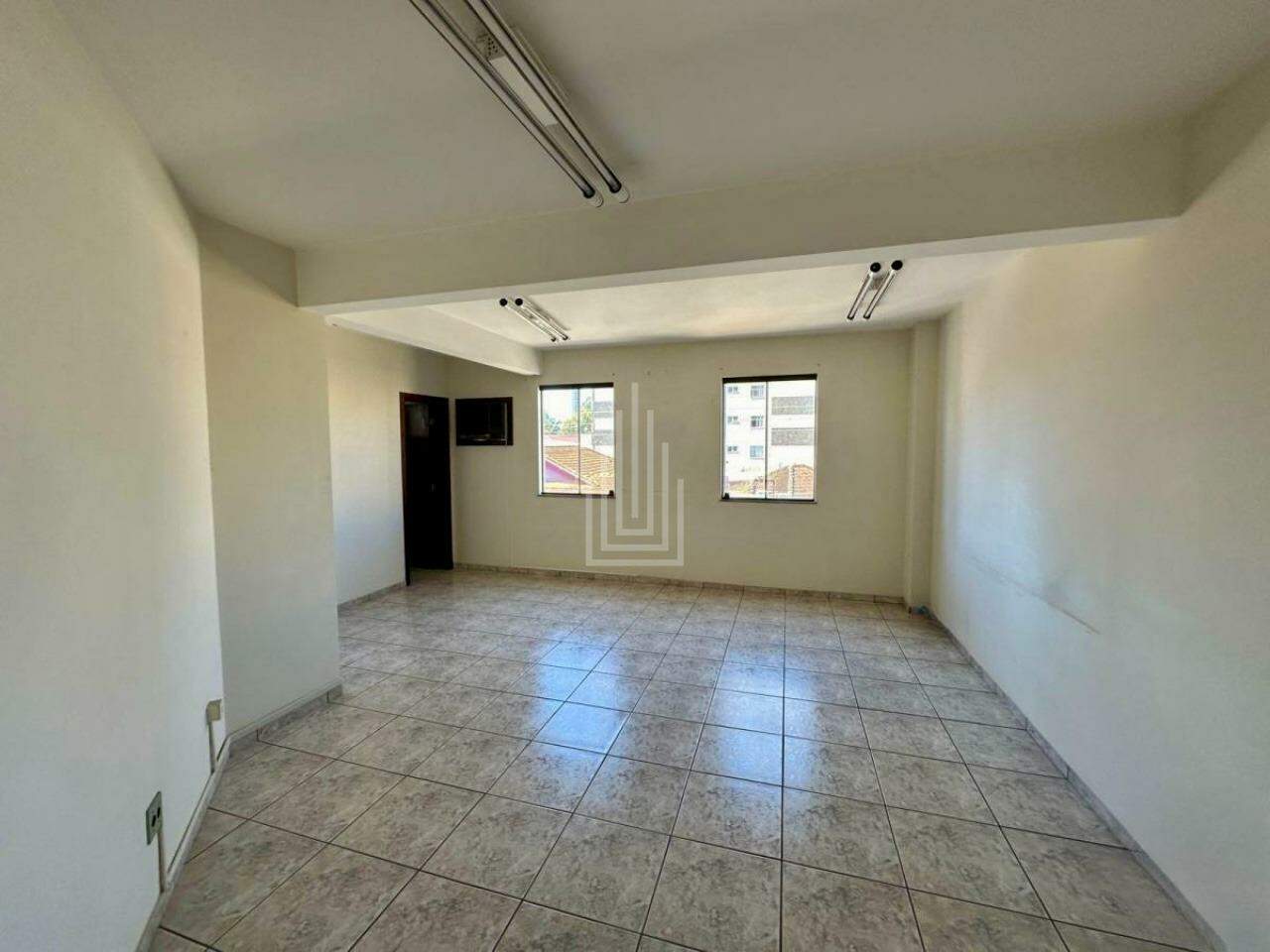 Prédio à venda no Centro: 