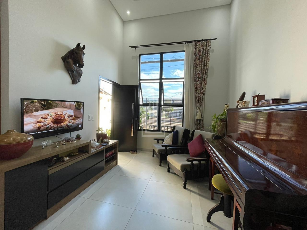 Casa à venda no Carimã: 