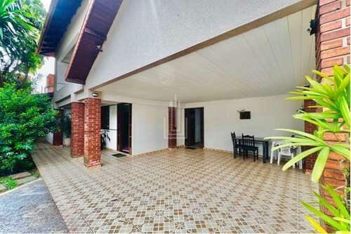 Sobrado à venda no Ipê: 