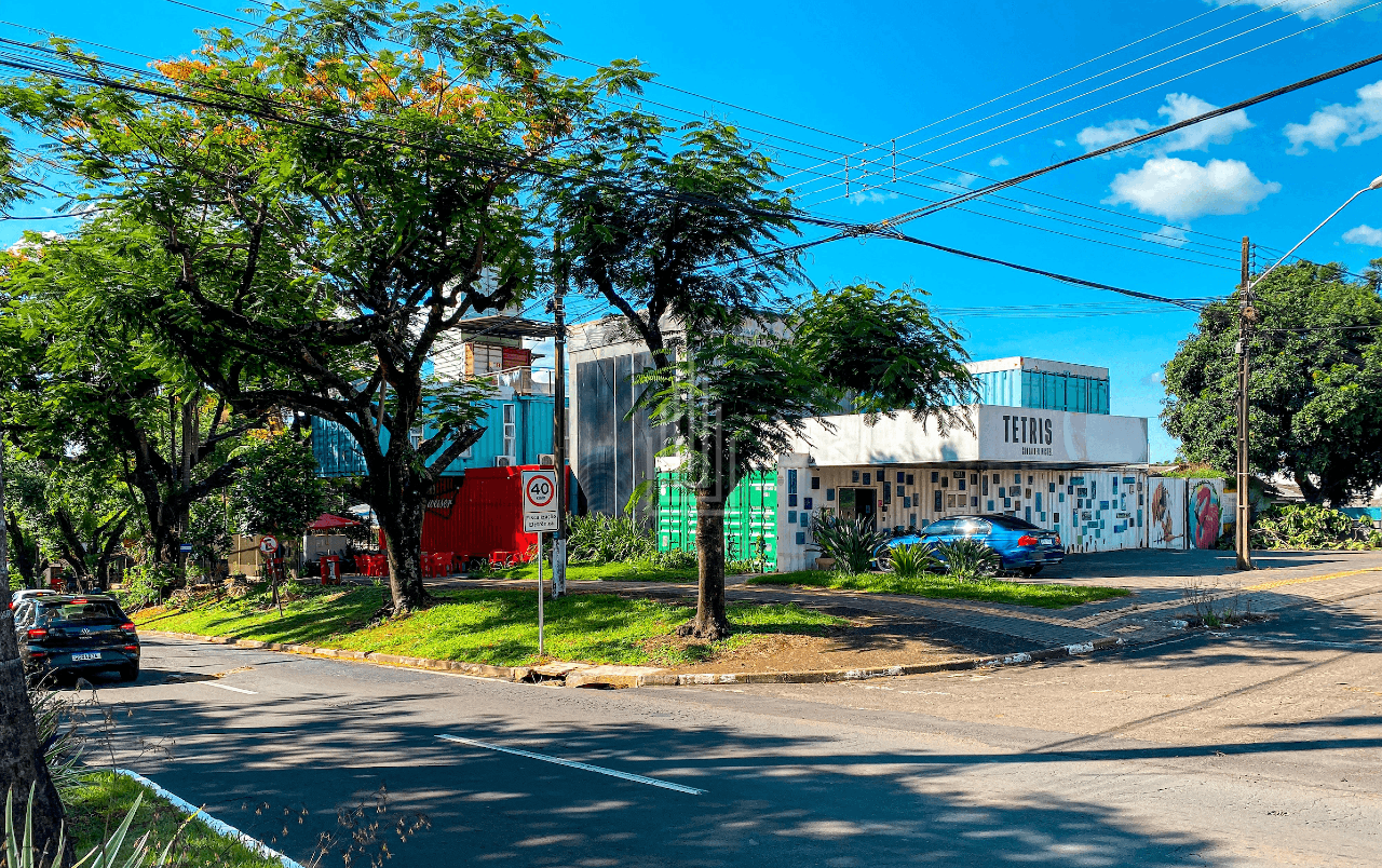 Ponto Comercial à venda no Vila Yolanda: 