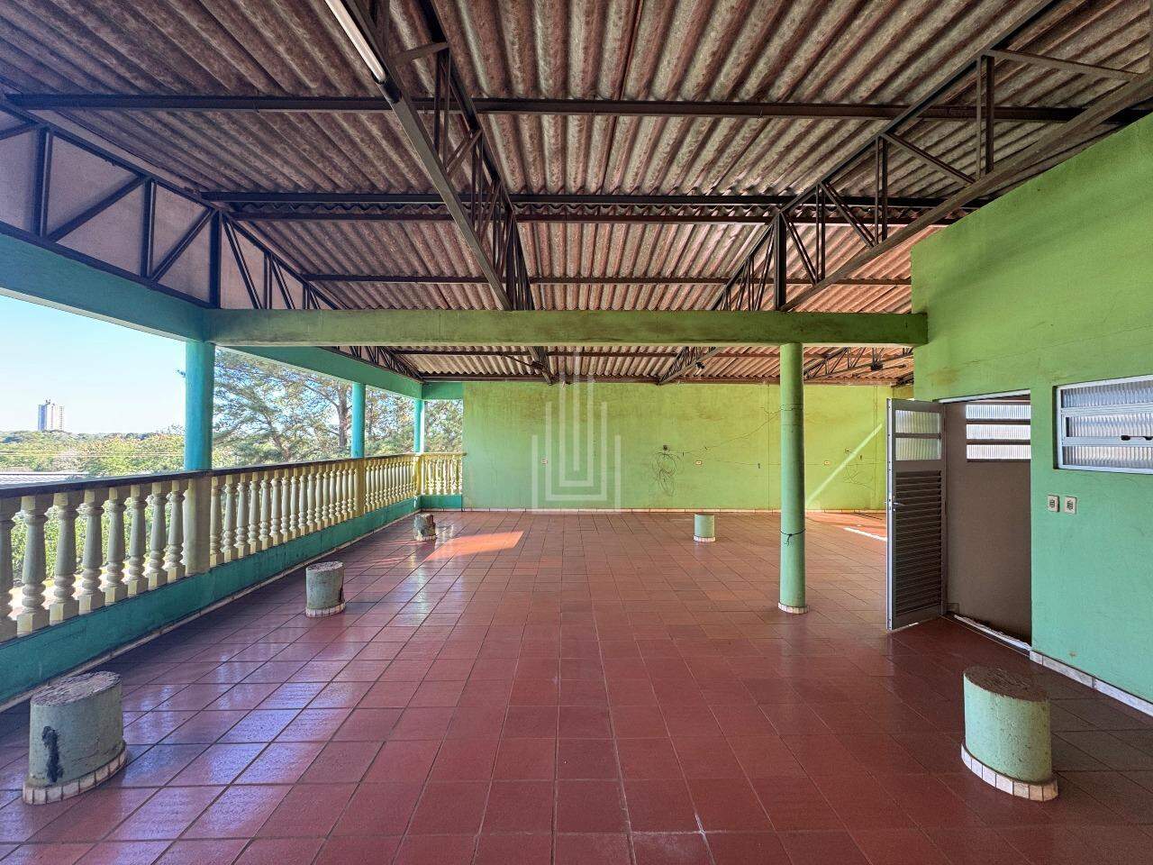 Sobrado à venda no Monjolo: 