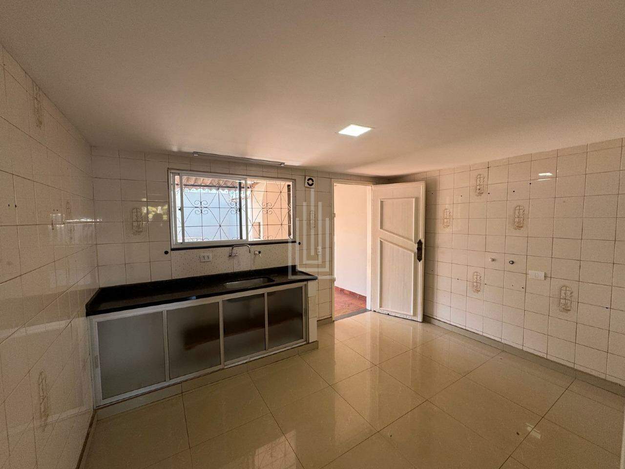 Sobrado à venda no Jardim Alice I: 