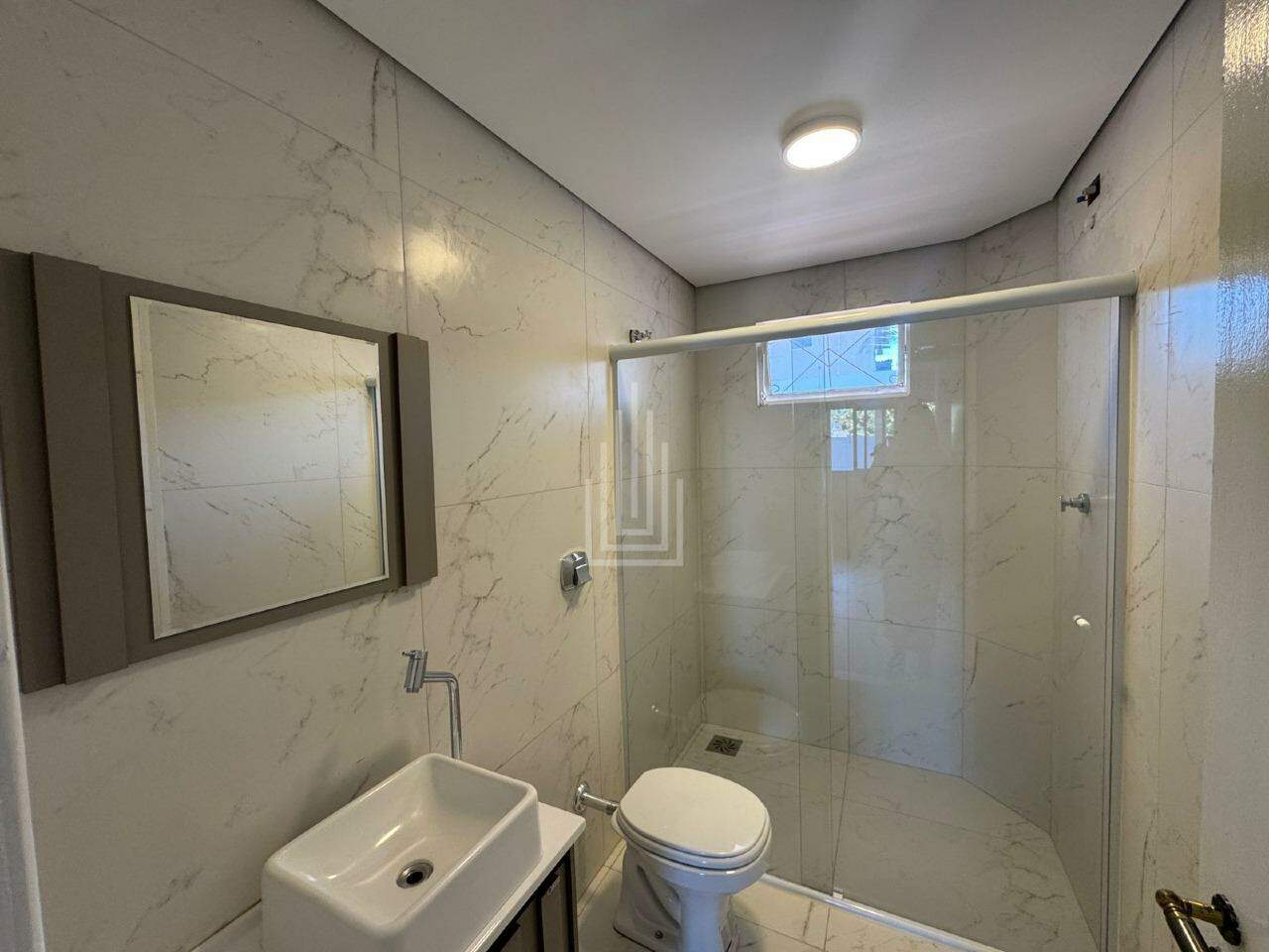 Sobrado à venda no Jardim Alice I: 