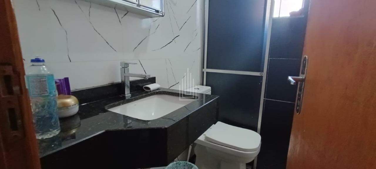 Prédio à venda no Porto Meira: 