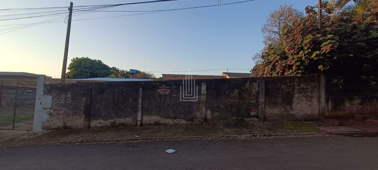 Terreno à venda no Porto Meira: 