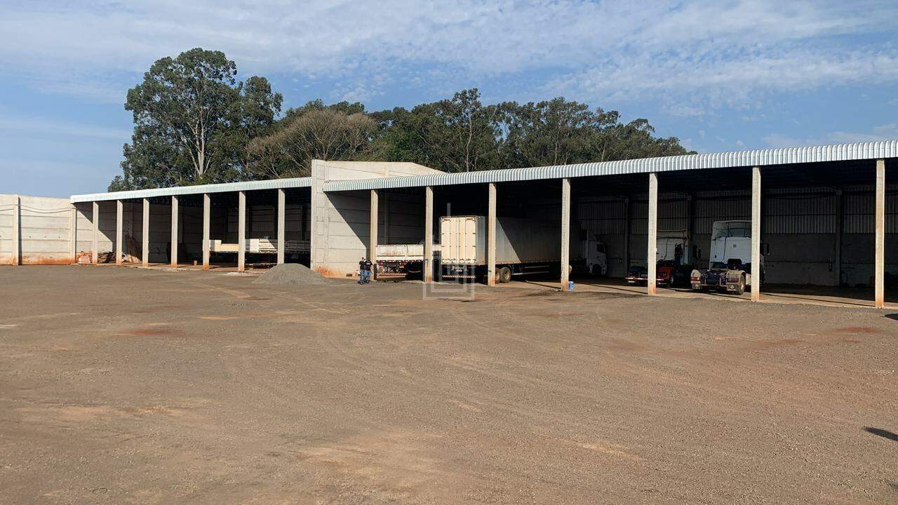 Galpão para aluguel no Três Fronteiras: 