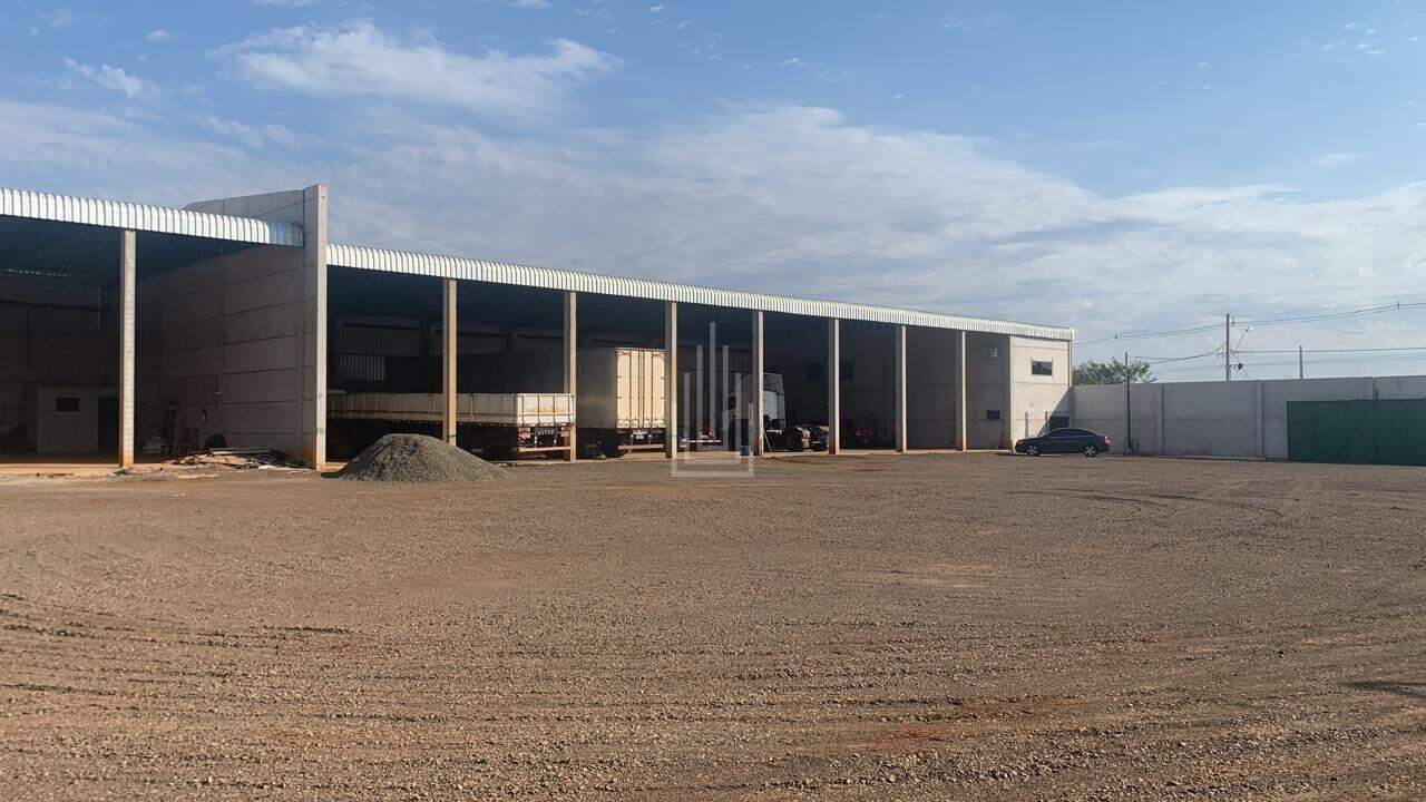 Galpão para aluguel no Três Fronteiras: 