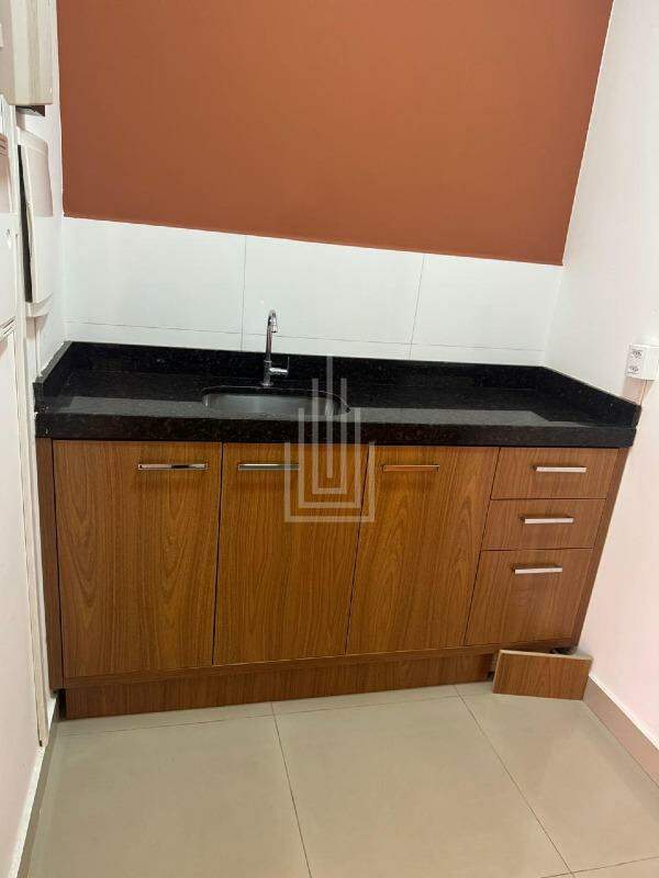 Sala para aluguel no Centro: 