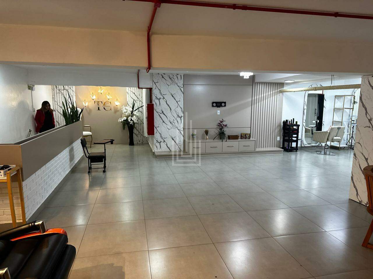 Sala para aluguel no Centro: 