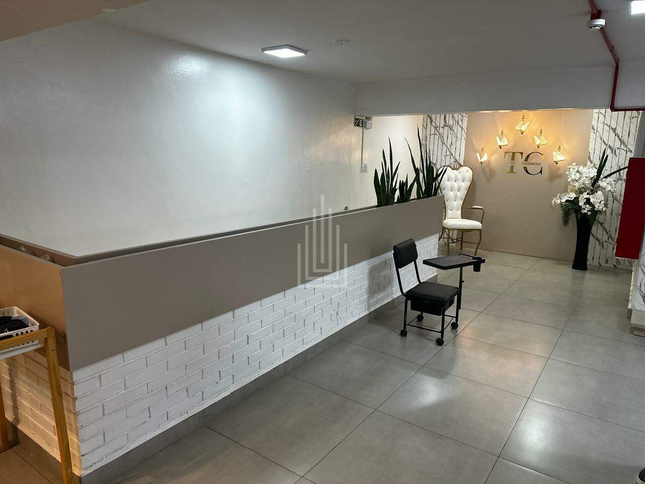 Sala para aluguel no Centro: 