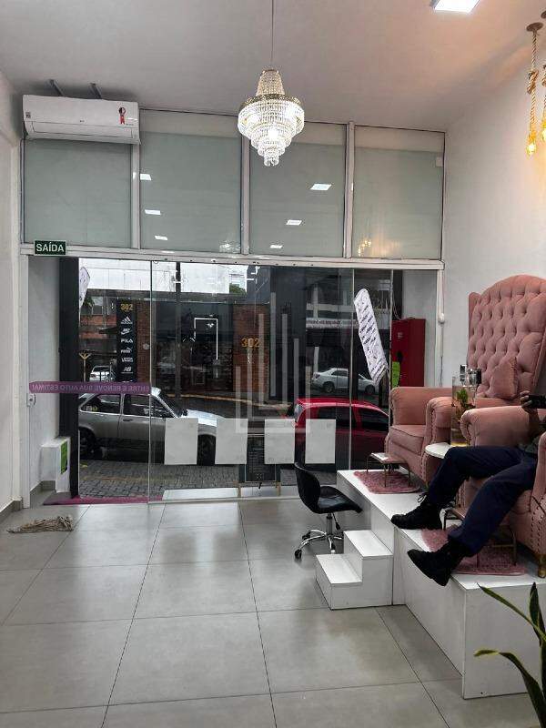 Sala para aluguel no Centro: 