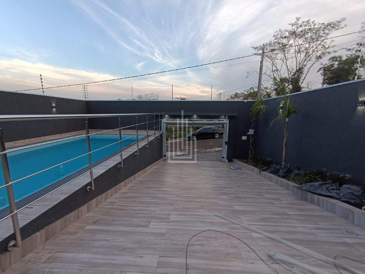 Sobrado à venda no Loteamento Ecoville I: 