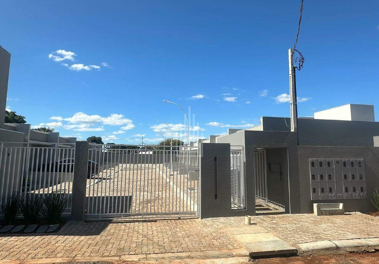 Casa em Condomínio à venda no Polo Universitário: 