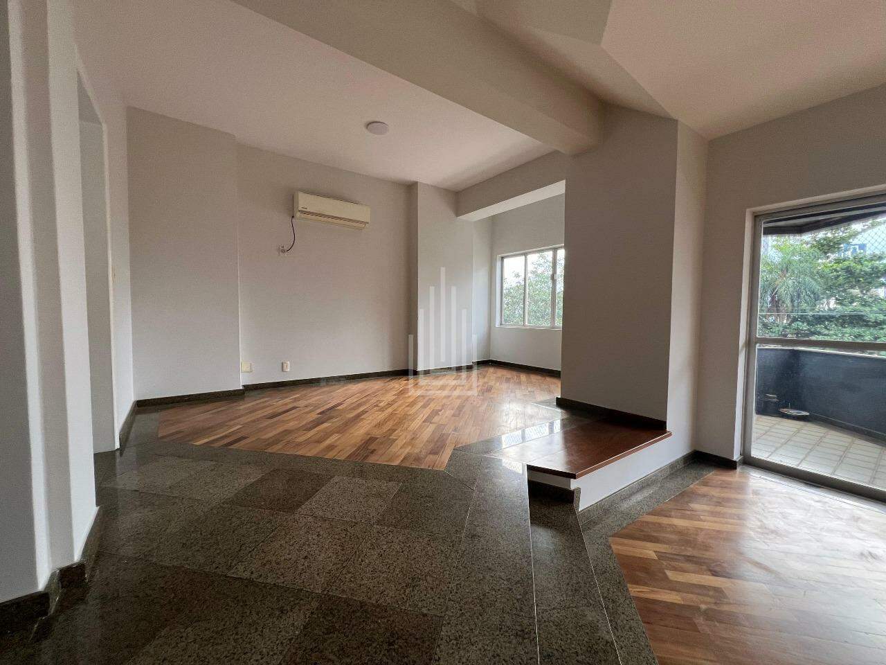 Apartamento para aluguel no Edifício Normandie : 