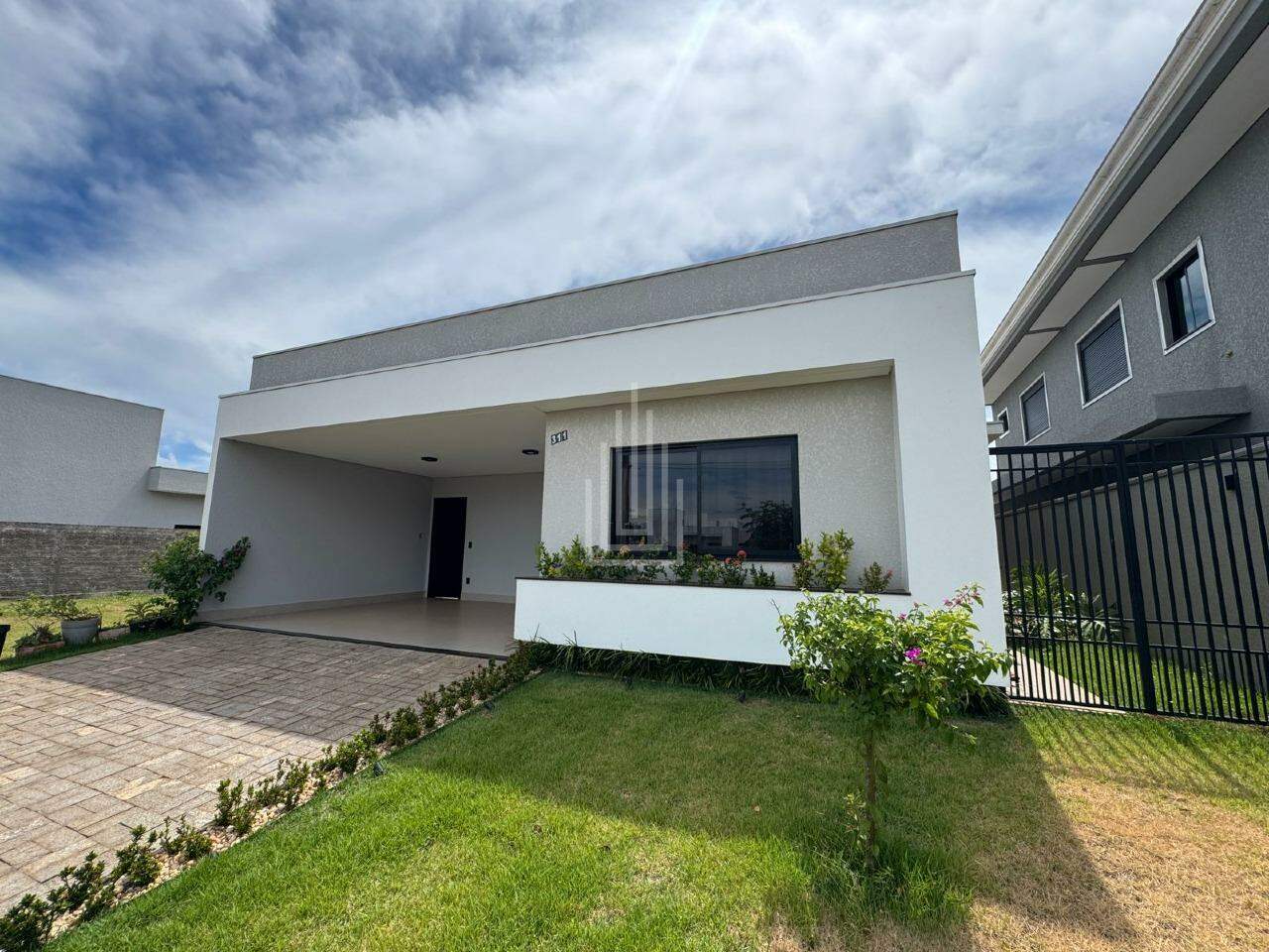 Casa em Condomínio à venda no Condomínio Iguaçu: 