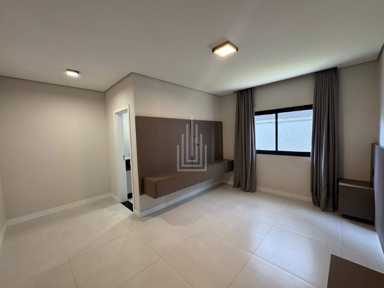 Casa em Condomínio à venda no Condomínio Iguaçu: 