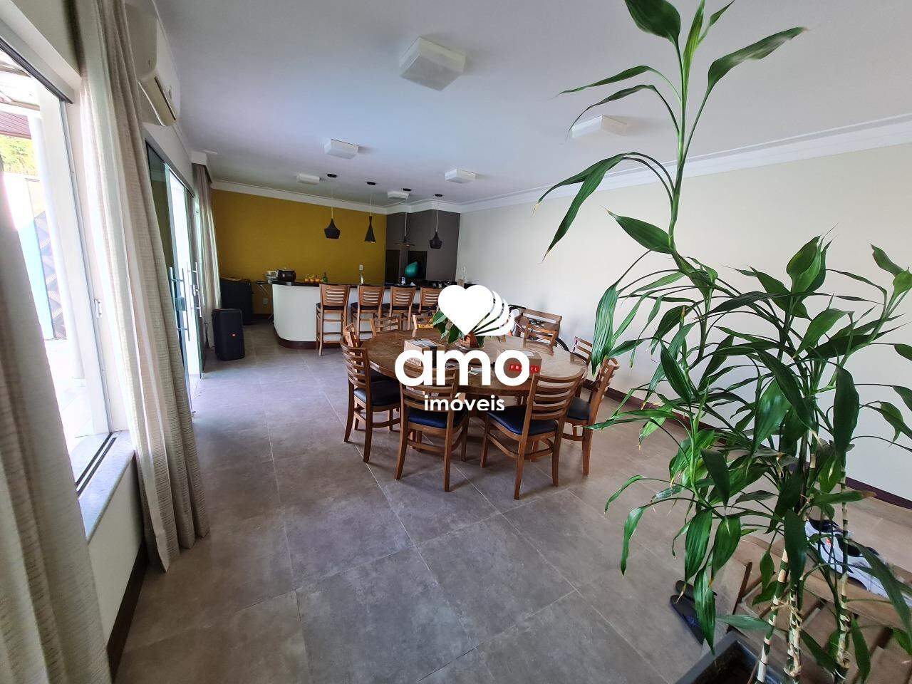 Casa de 3 quartos, 250m² no bairro Souza Cruz, em Brusque | Eu Corretor