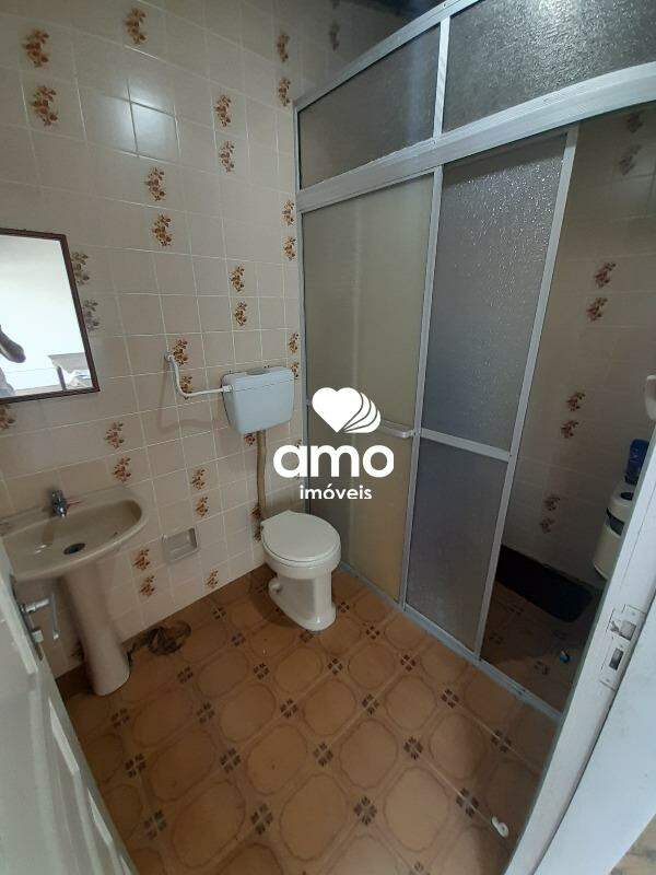 BANHEIRO PISCINA 