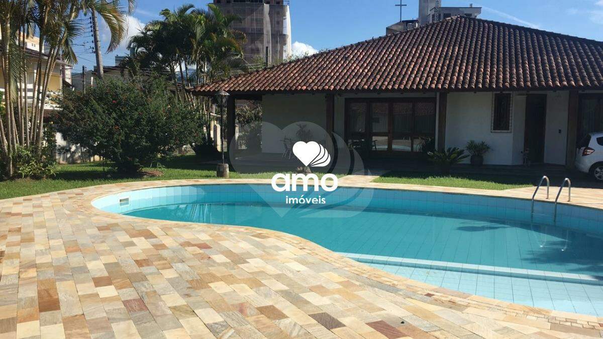 Casa de 425m² no bairro Santa Rita, em Brusque | Eu Corretor