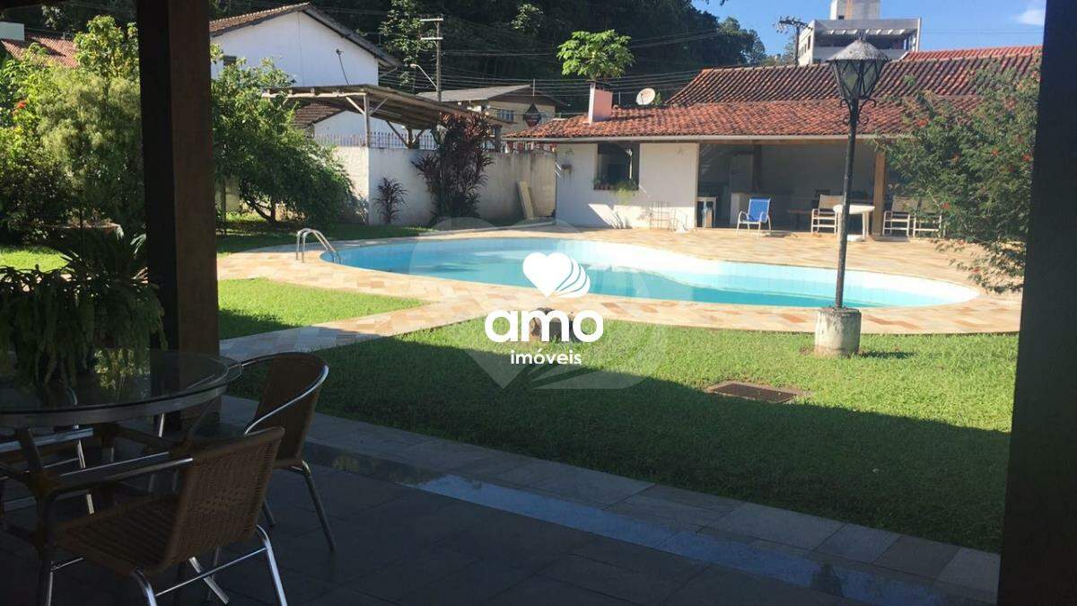 Casa de 425m² no bairro Santa Rita, em Brusque | Eu Corretor