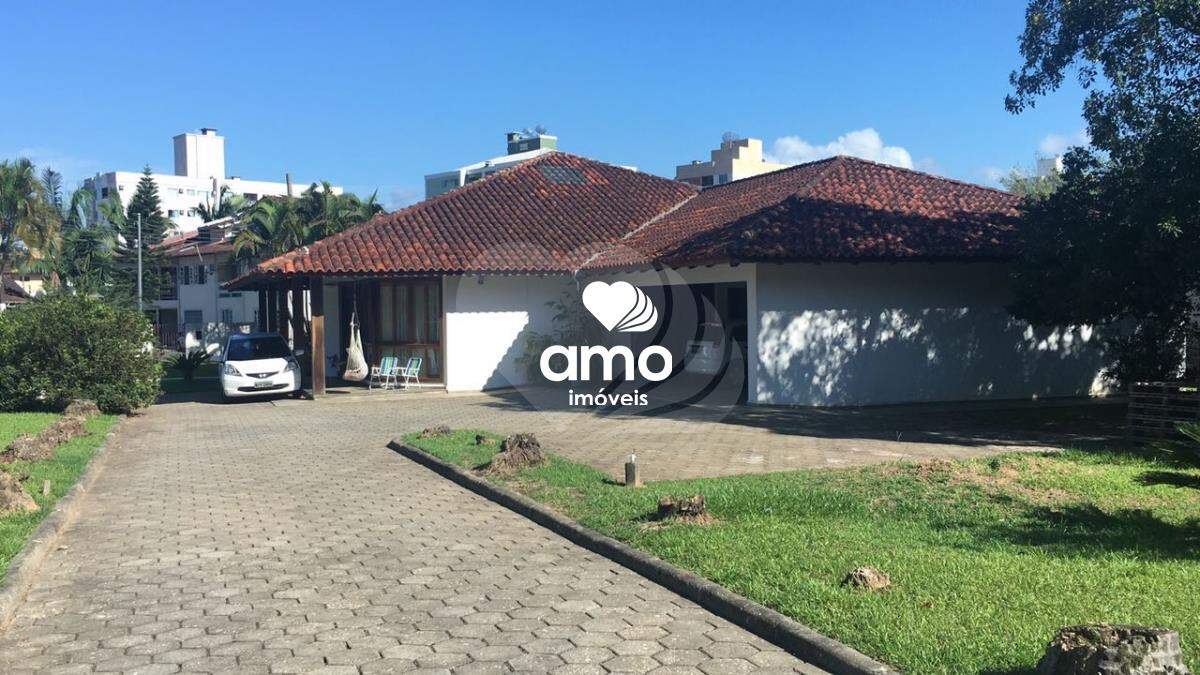 Casa de 425m² no bairro Santa Rita, em Brusque | Eu Corretor