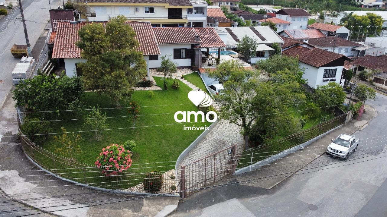 Casa de 3 quartos, 265m² no bairro Primeiro de Maio, em Brusque | Eu Corretor