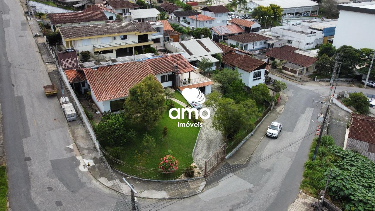 Casa de 3 quartos, 265m² no bairro Primeiro de Maio, em Brusque | Eu Corretor