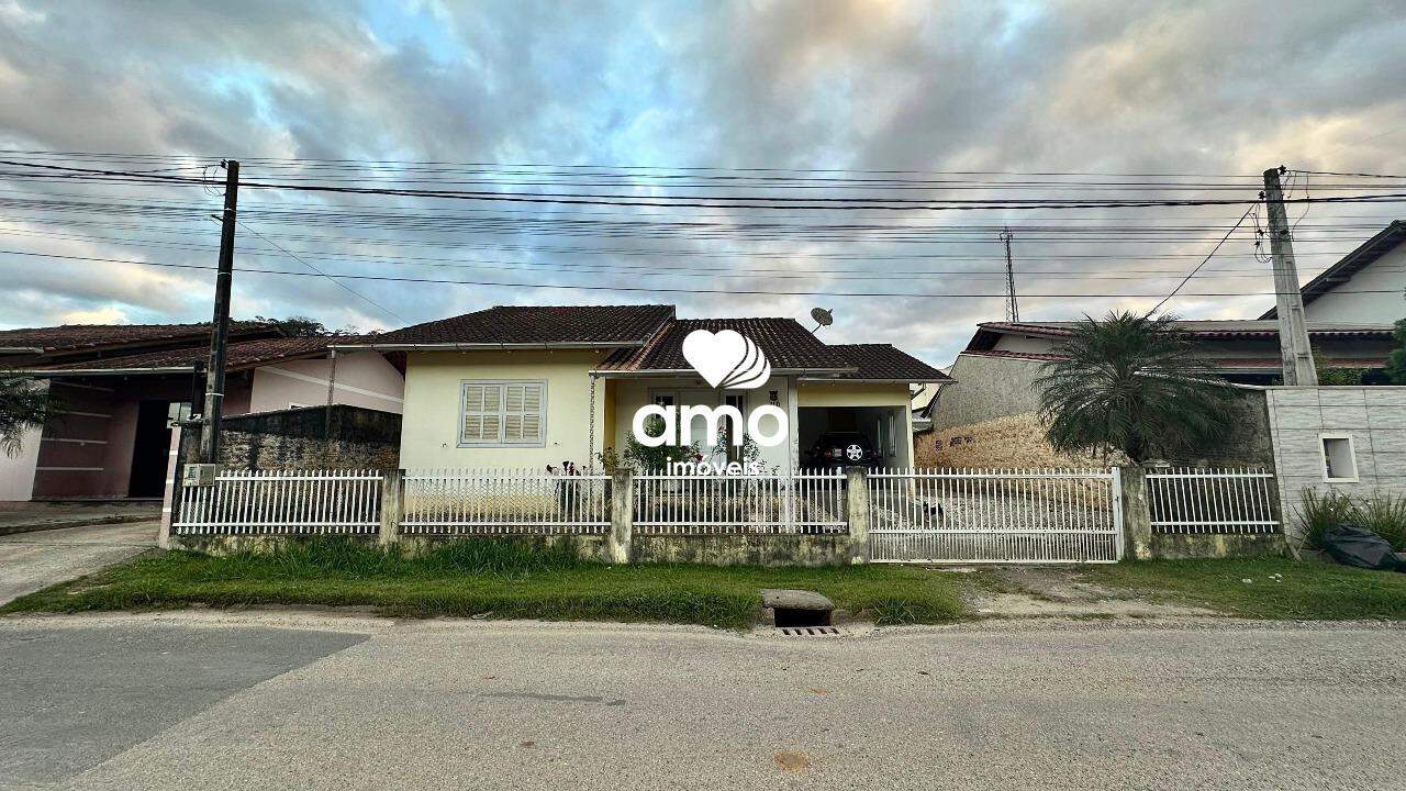 Casa de 3 quartos, 120m² no bairro Dom Joaquim, em Brusque | Eu Corretor