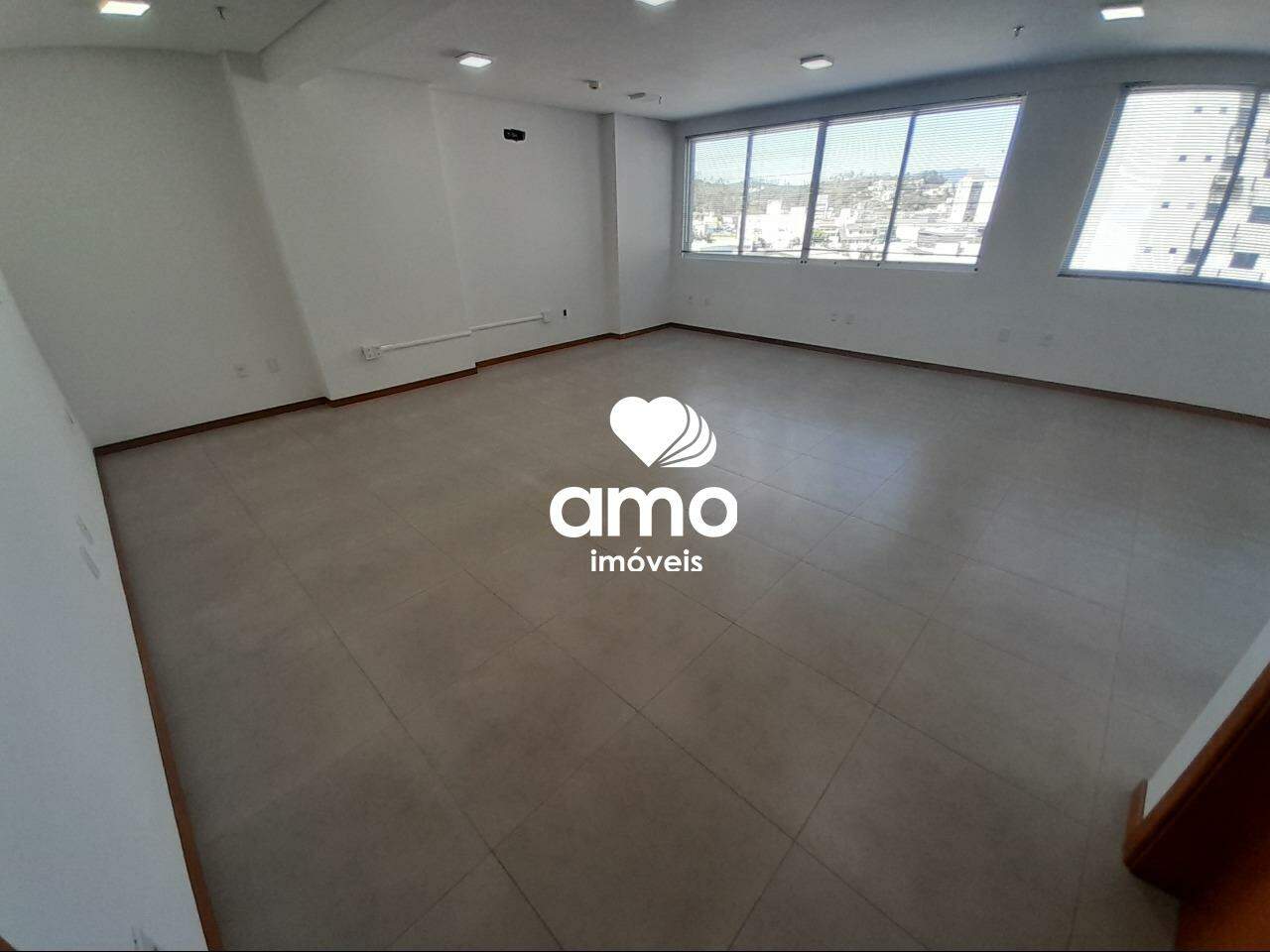 Sala Comercial de 70m² no bairro Centro I, em Brusque | Eu Corretor
