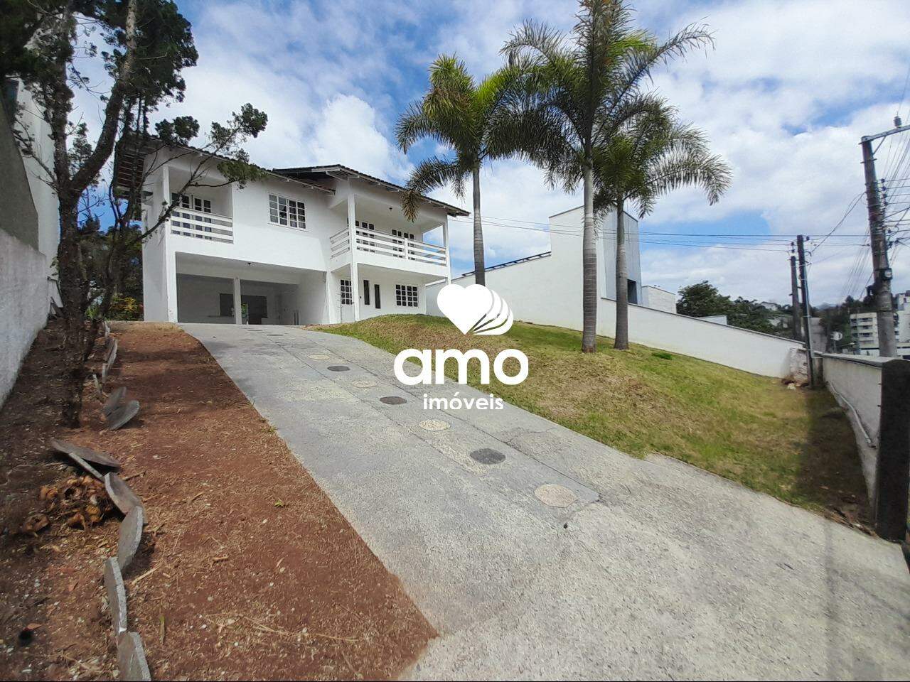 Casa de 3 quartos, 250m² no bairro Souza Cruz, em Brusque | Eu Corretor