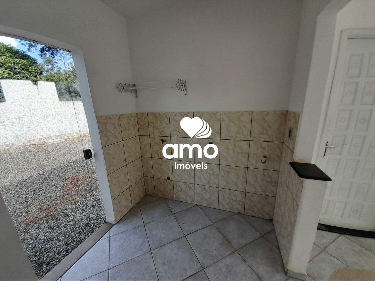 ÁREA DE SERVIÇO