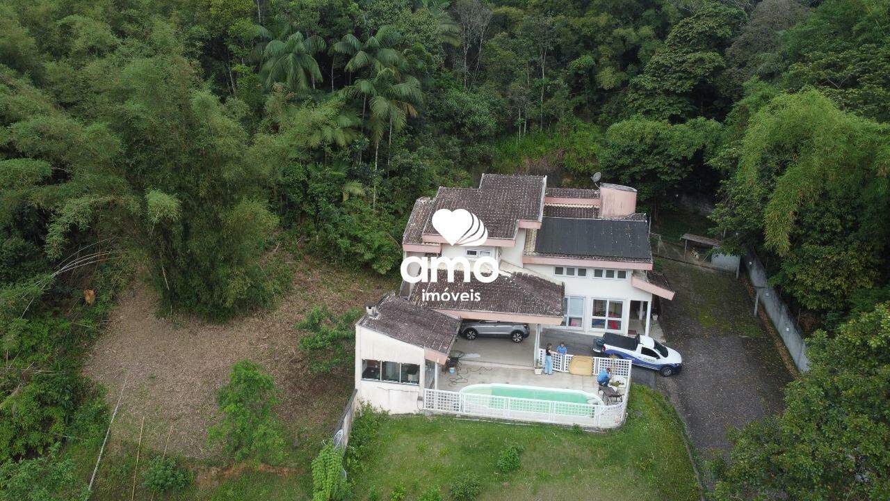Casa de 3 quartos, 520m² no bairro Azambuja, em Brusque | Eu Corretor