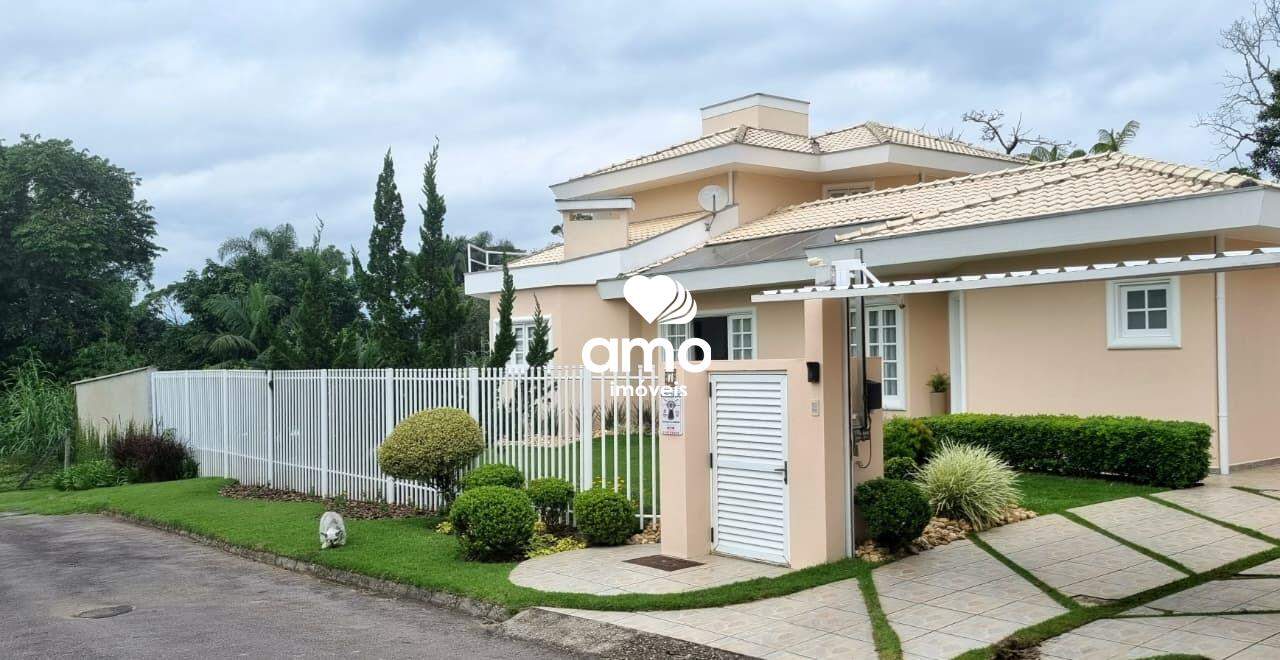 Casa de 4 quartos, 300m² no bairro Centro I, em Brusque | Eu Corretor